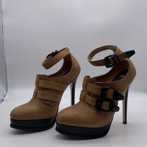 ASOS Black and Tan Strappy Platform Heel size US 9